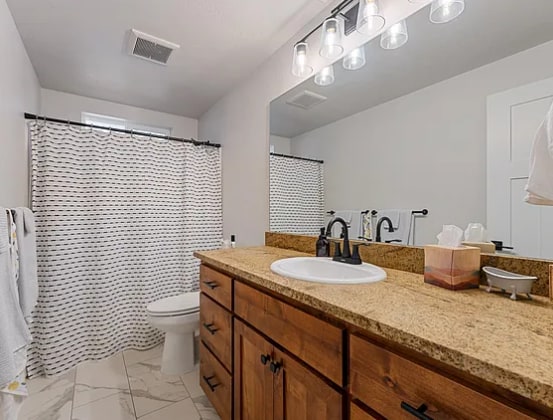 Building Photo - 526 Nicholas Lee Dr