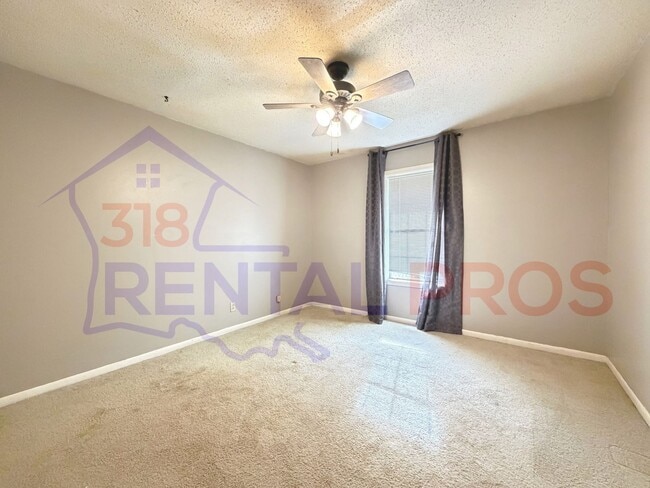 Building Photo - Camillia Circle Duplex