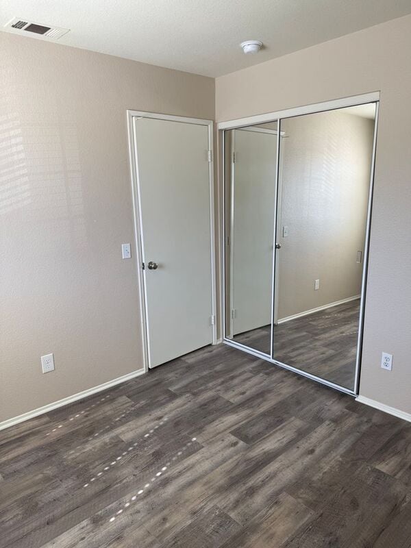 Building Photo - 39545 Warbler Dr
