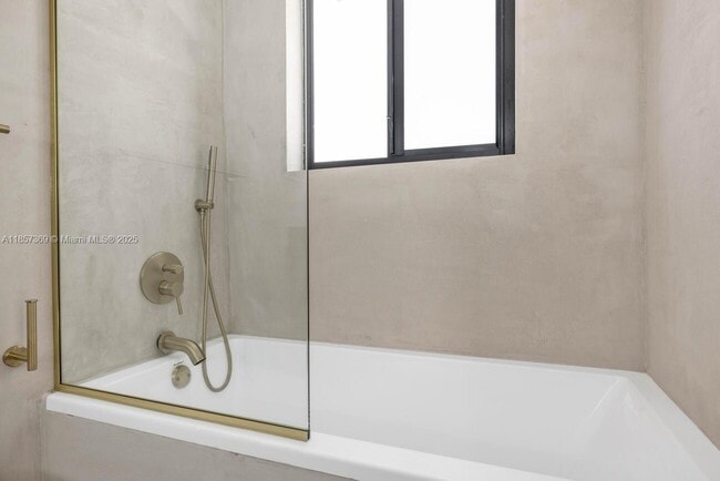 Building Photo - 8931 NE 2nd Ave