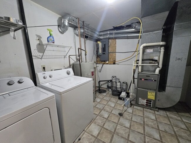 Building Photo - 5093 W Elm Ct
