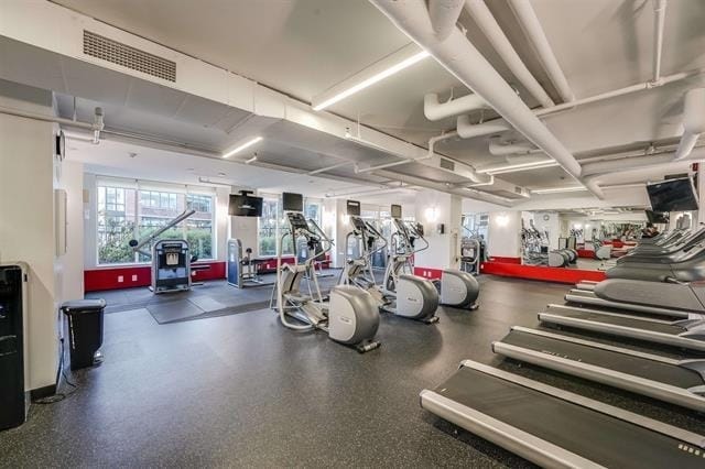 Building Photo - 1100 Maxwell Ln