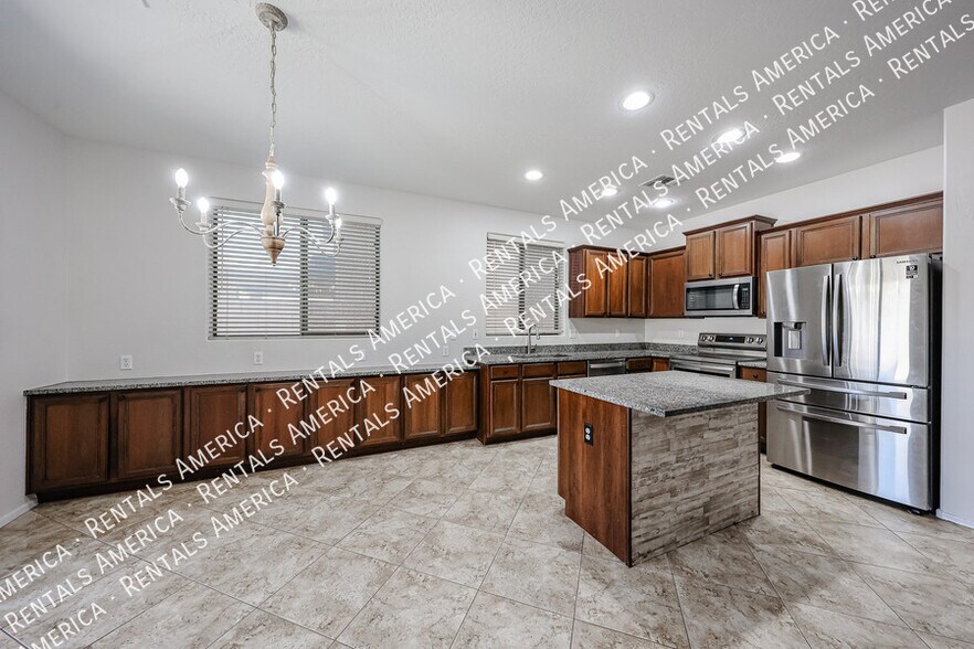 Building Photo - 29537 N Smokey Ln