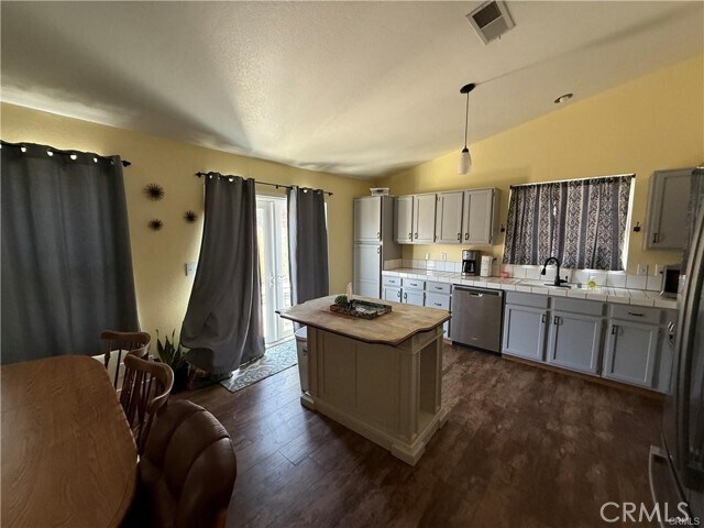 Building Photo - 3726 Garnet Ave