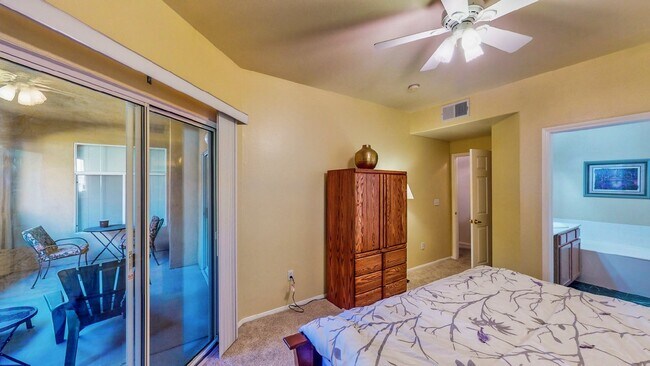 Building Photo - Experience Las Vegas in style and comfort ...