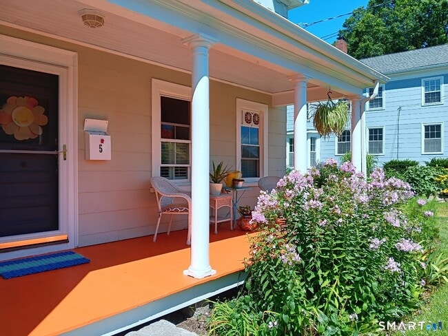 Building Photo - 5 Ashby St