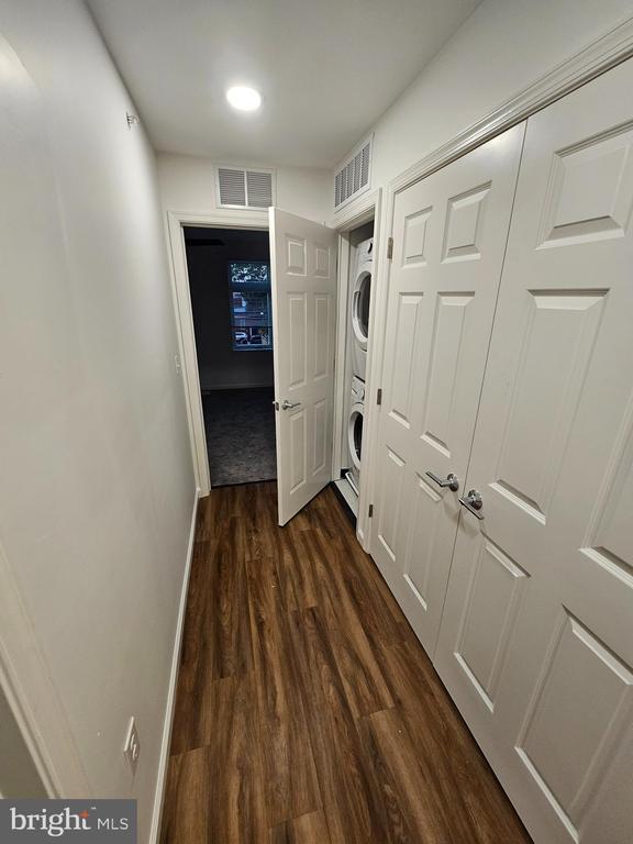 Building Photo - 200 Hamilton Ave