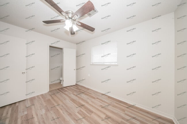 Building Photo - 3029 Dentwood Terrace