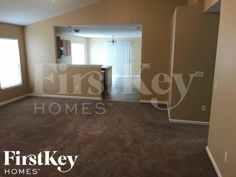 Building Photo - 12663 Pinetop Way