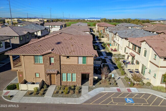 Building Photo - 4100 S Pinelake Way
