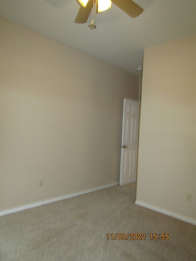 Building Photo - PETS NEGOTIABLE  !!!