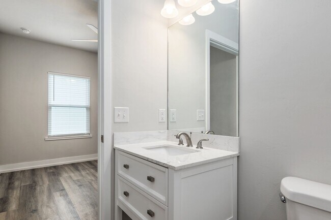 Building Photo - Stunning Brand-New 3-Bedroom, 3-Bathroom H...