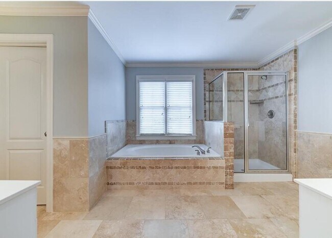 Building Photo - 4760 Bantry Way
