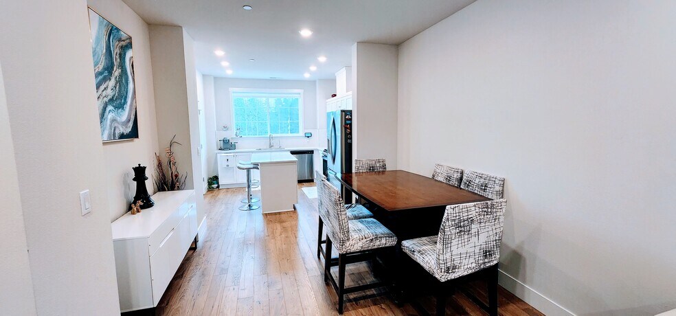 Building Photo - 16065 NW Frog Ln