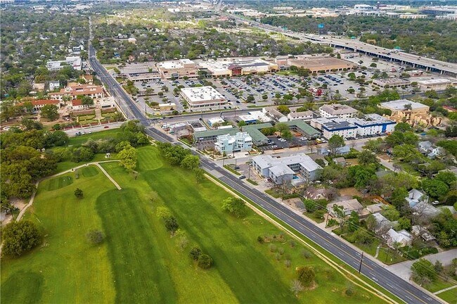 Building Photo - 4001 Red River St