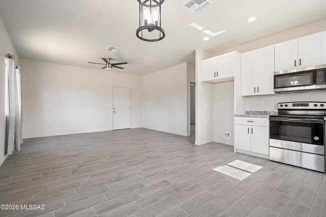 Building Photo - 5405 S Masterson Ave