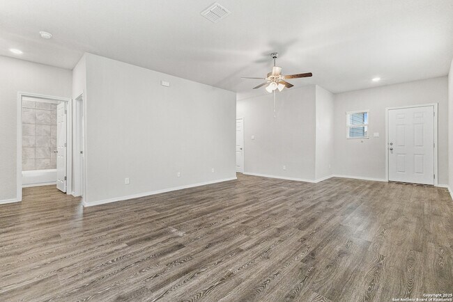 Building Photo - 14631 Stirrup Trce