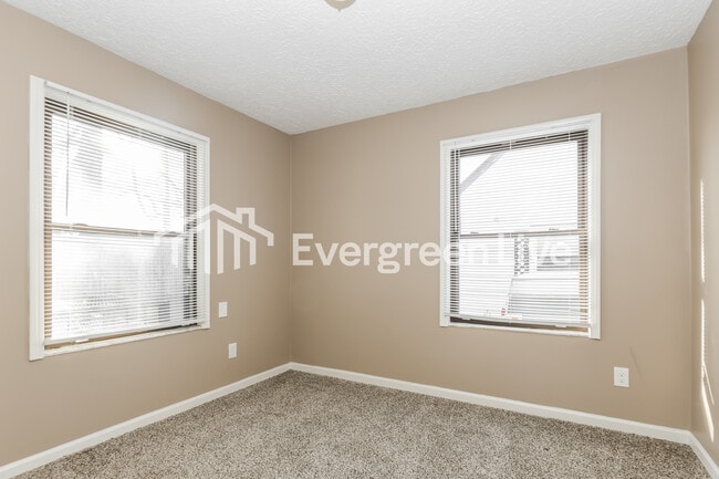 Building Photo - coming