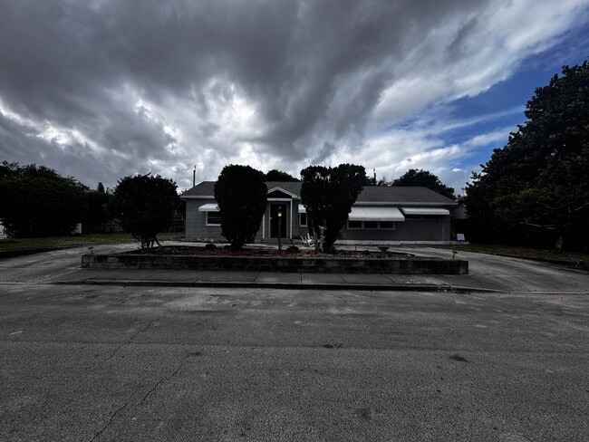 Building Photo - 1609 N K St