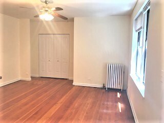 Building Photo - 644 W Wrightwood Ave