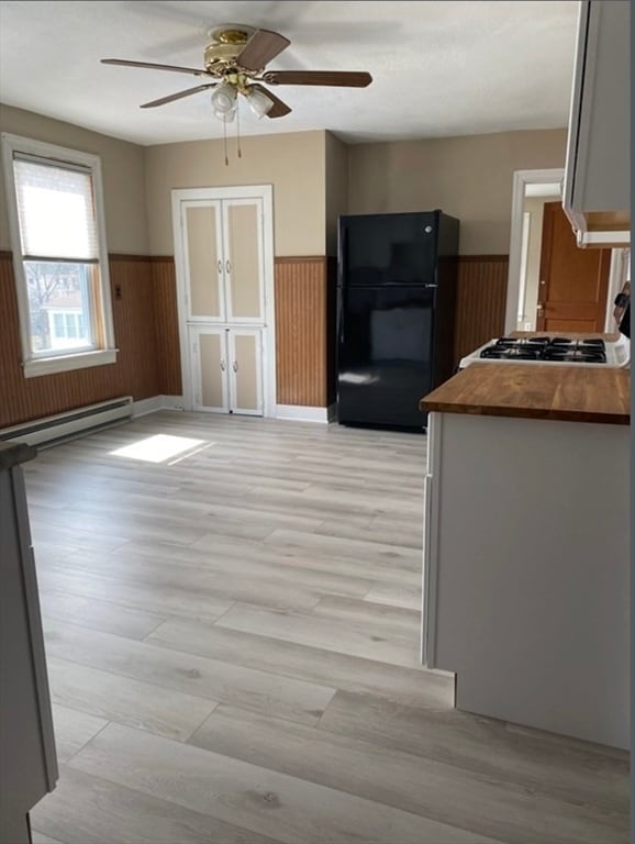 Building Photo - 47 Edgewater Ave