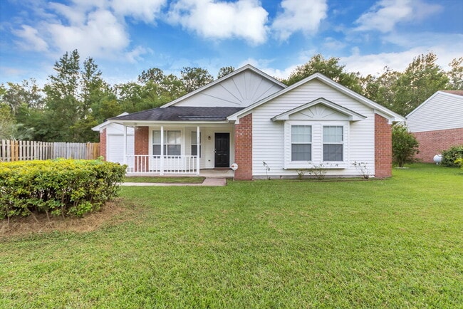 Building Photo - Great looking home in Richmond Hill