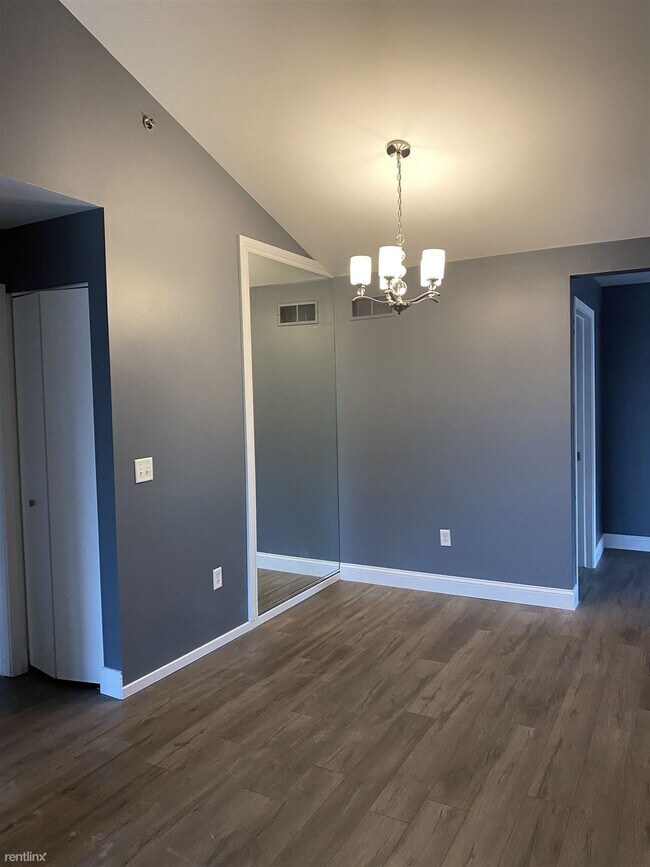 Building Photo - 3 br, 2 bath Condo - 857 Brandon Ave 857B