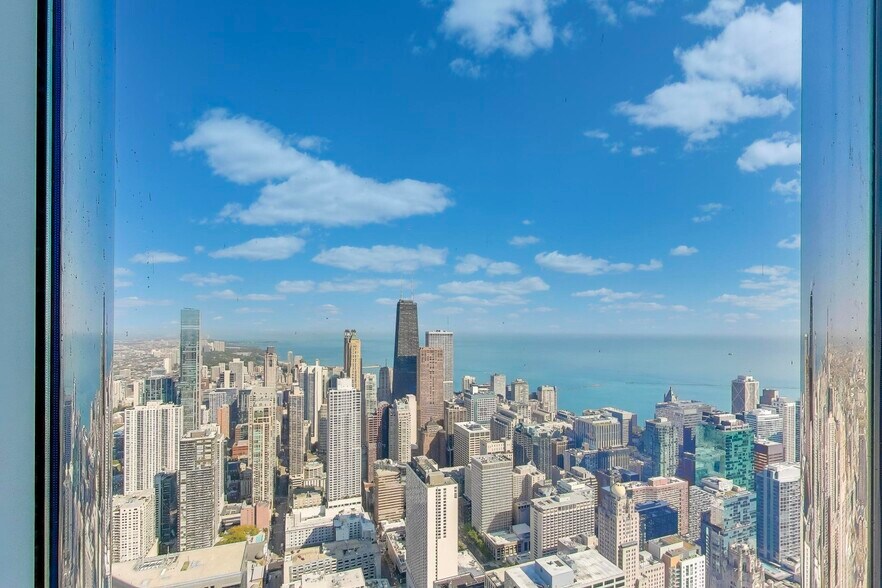 Building Photo - 401 N Wabash Ave