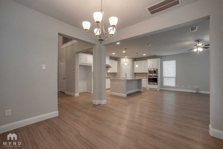 Building Photo - 3201 Damsel Sauvage Ln