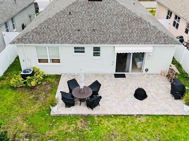 Building Photo - 24900 Oakhaven Ct