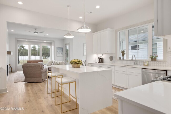 Building Photo - 103 Wishing Wl Dr