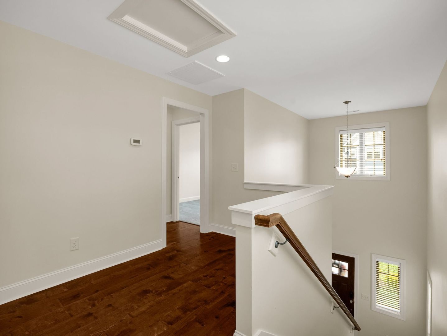 Building Photo - 19 Tudor Way