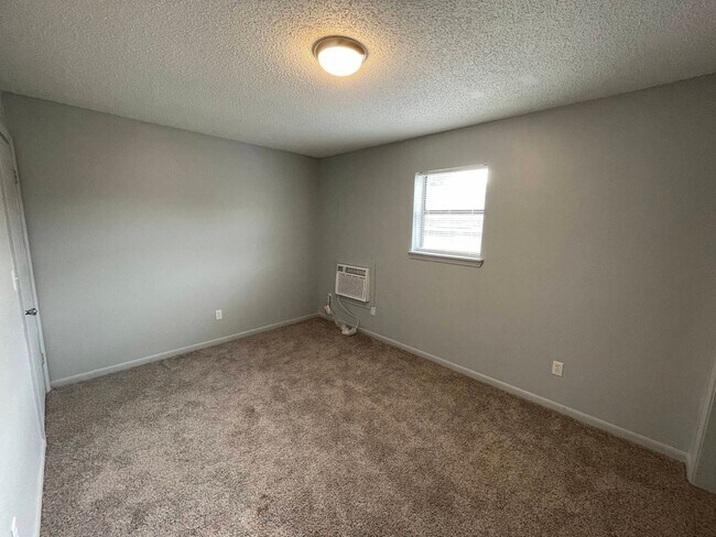 Building Photo - Fully renovated. New owner. Improved prope...