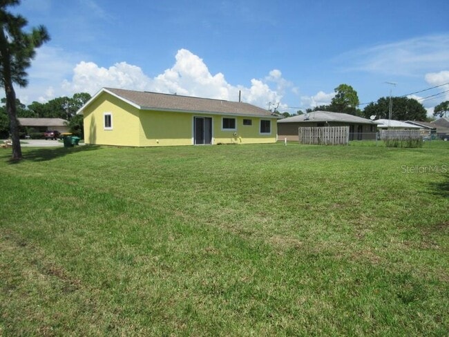 Building Photo - 23289 Olean Blvd