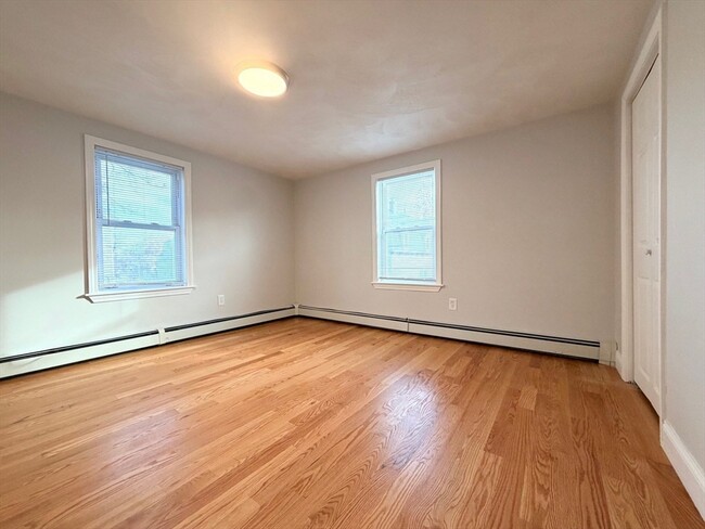 Building Photo - 44 Franklin St