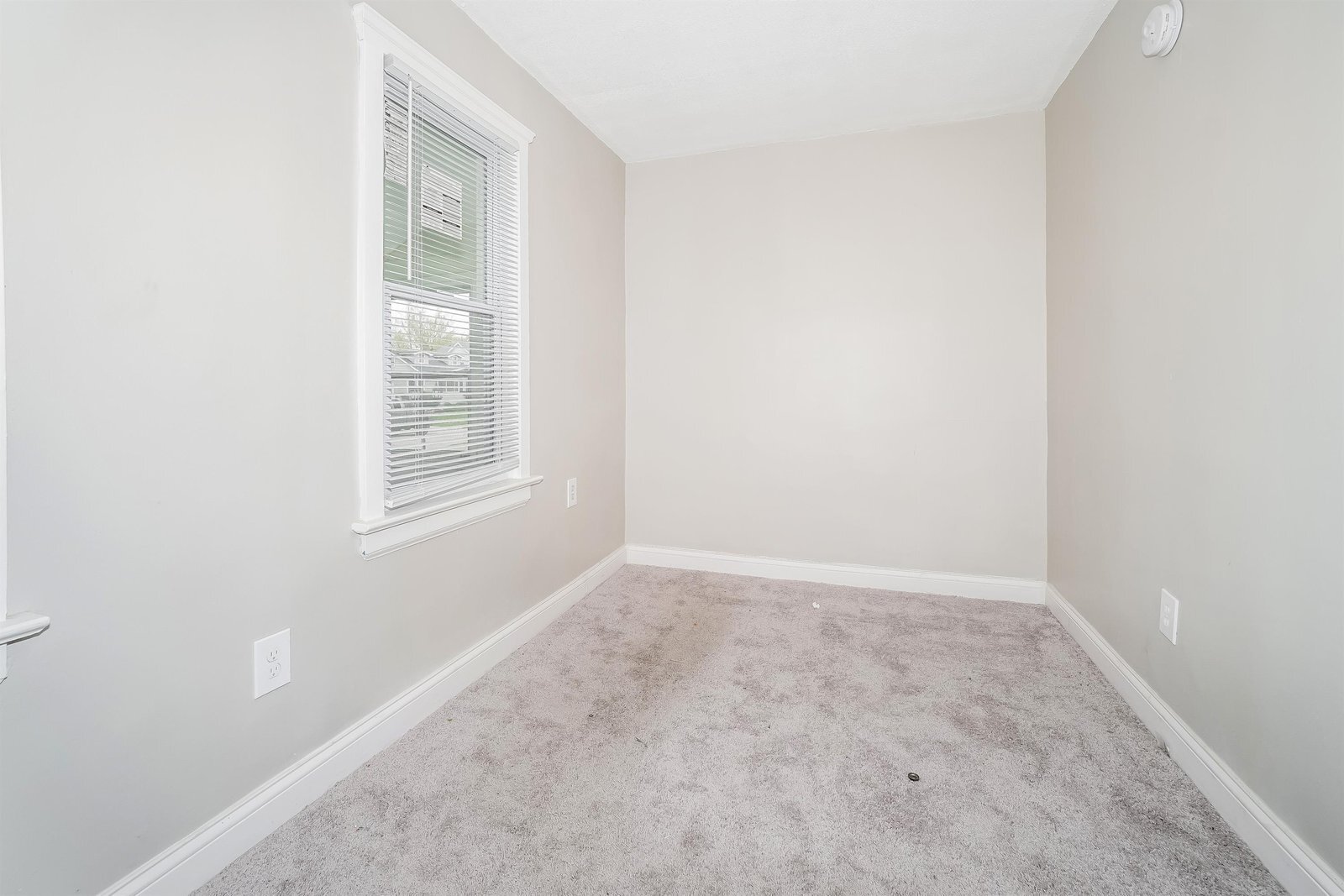 Building Photo - 19431 Tyronne Ave