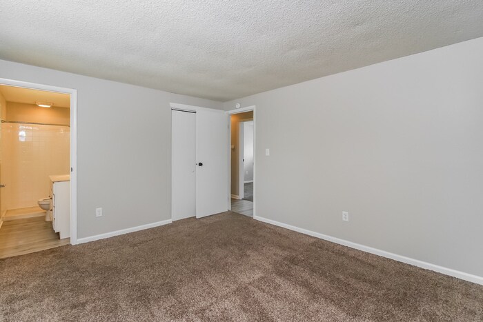 Building Photo - 10338 Rouark Ln