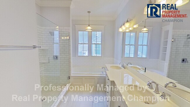 Building Photo - Exquisite Executive Home in Autumn Hall