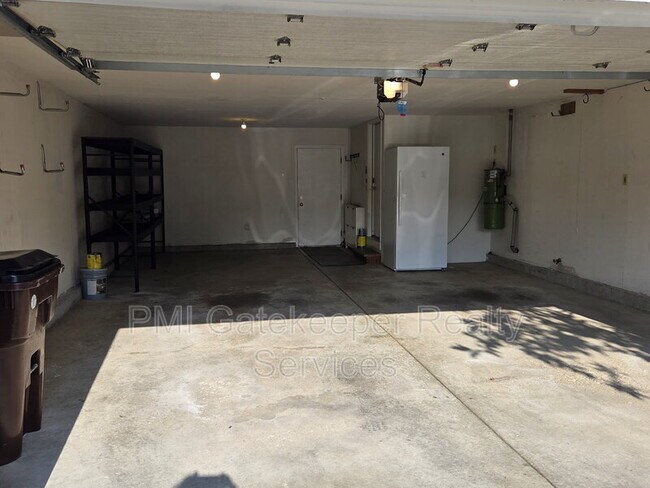 Building Photo - 9834 Chimney Sweep Ln