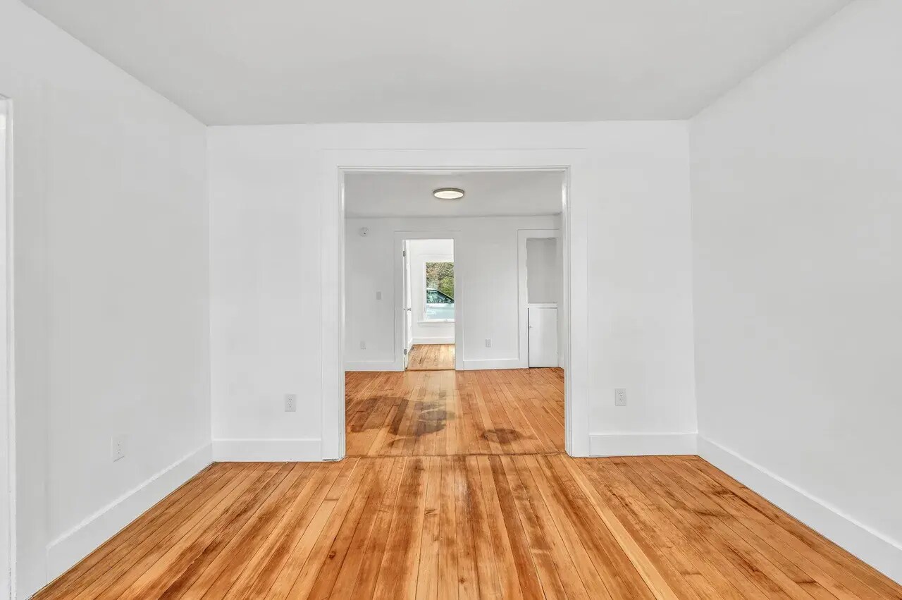 Building Photo - 151 South St