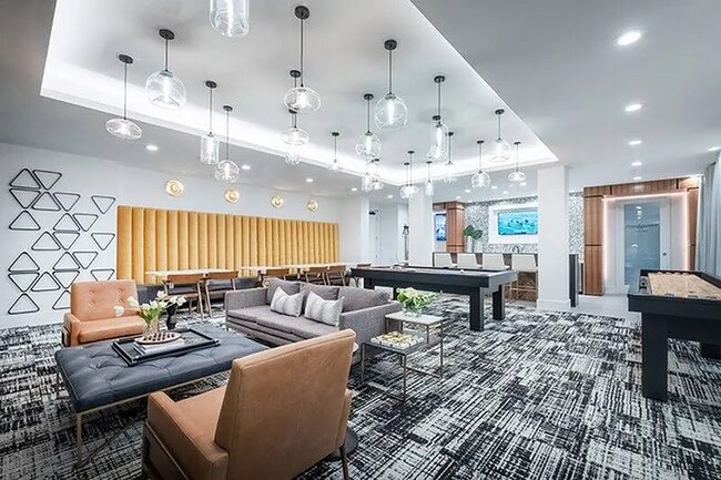 Building Photo - 15401 Chenal Pkwy