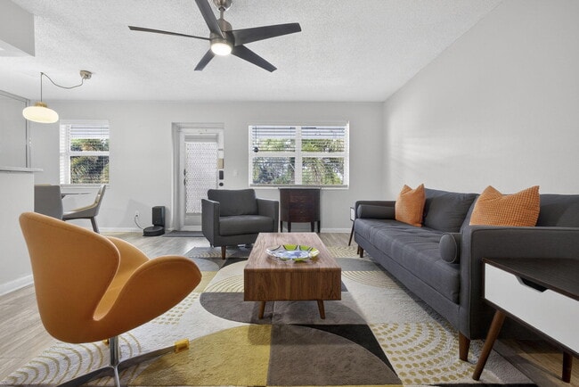 Building Photo - 155 Windsor G