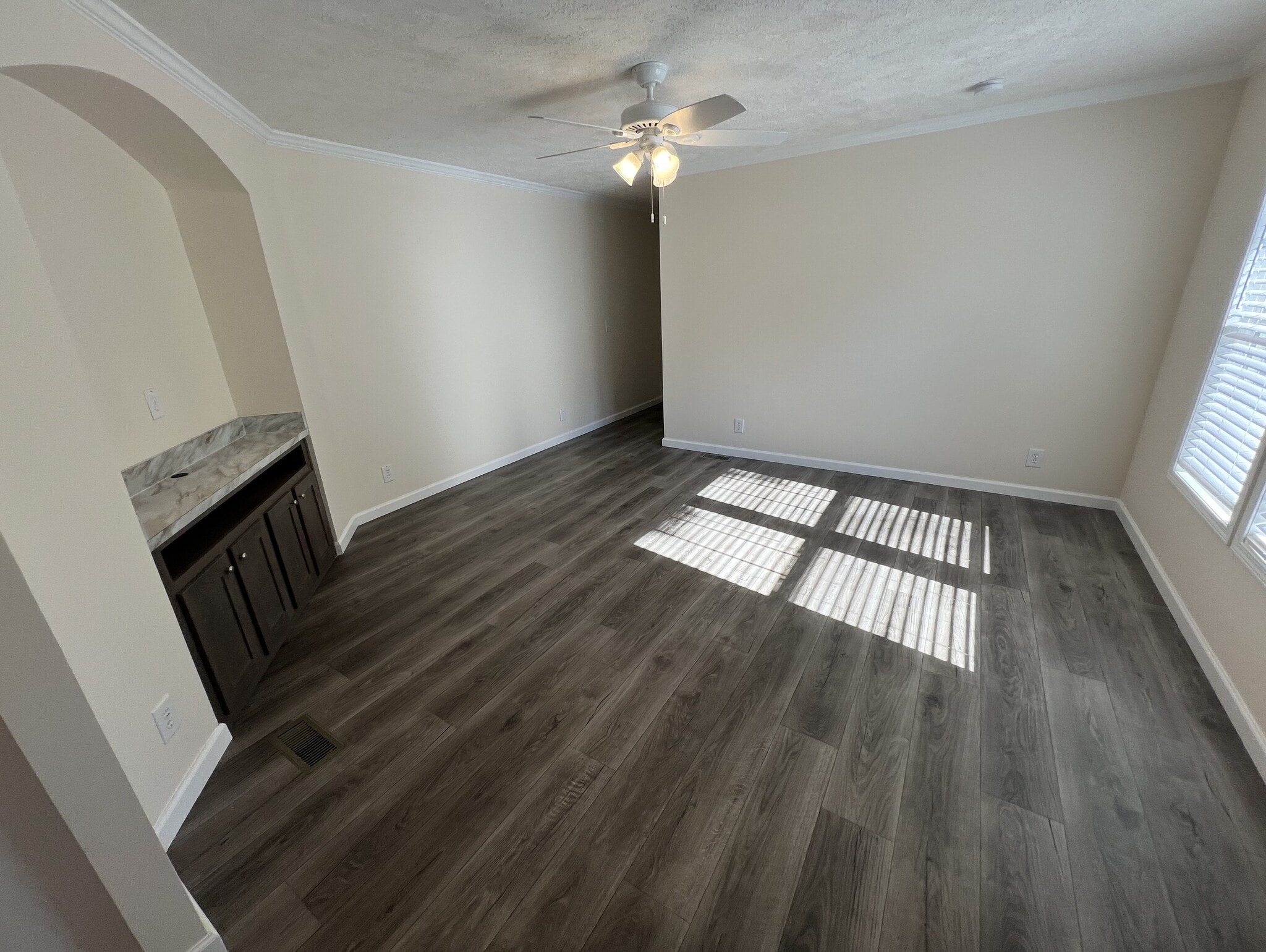 Building Photo - 258 Field Pine Dr