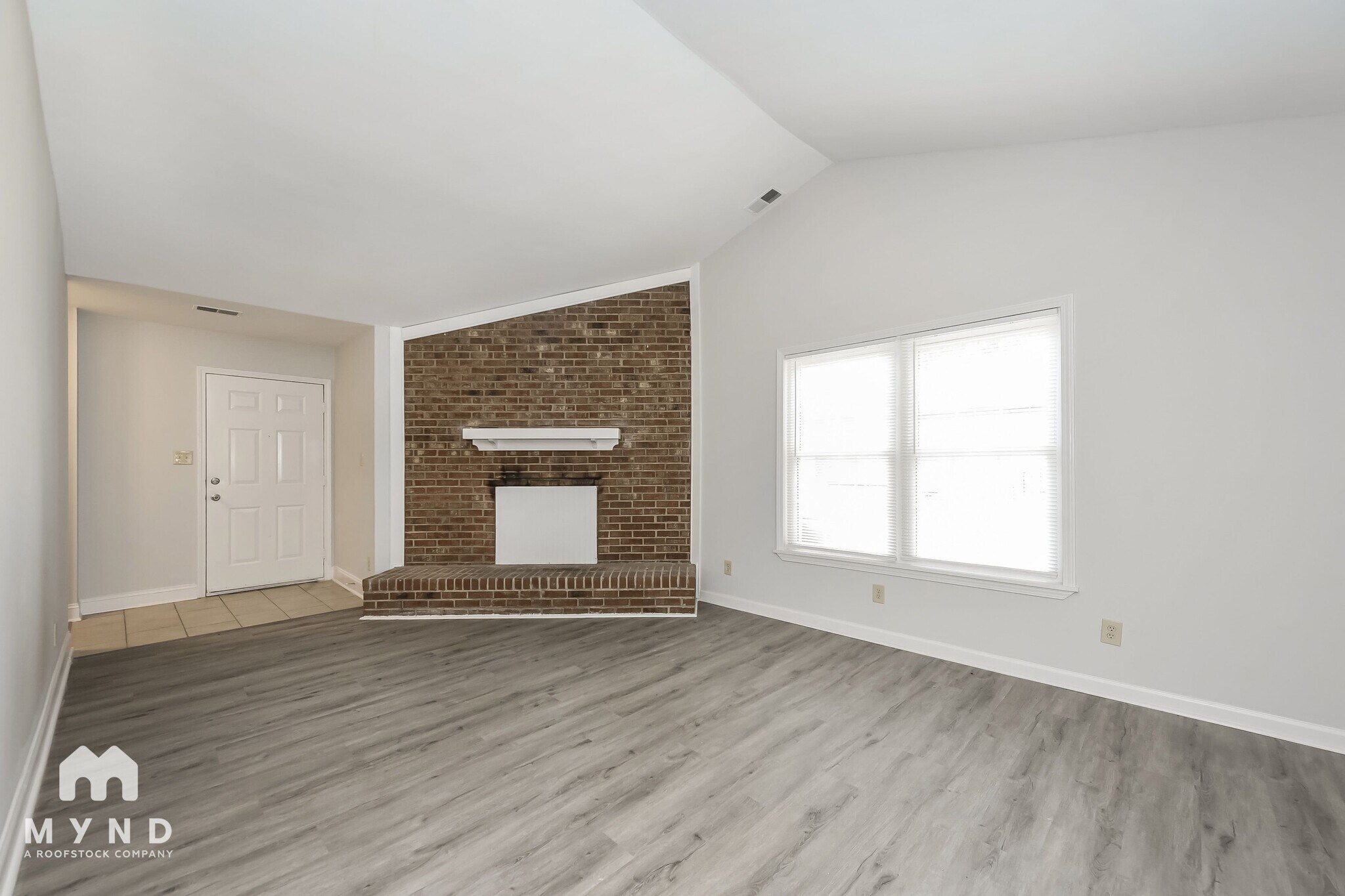 Building Photo - 6208 Stoneyridge Dr