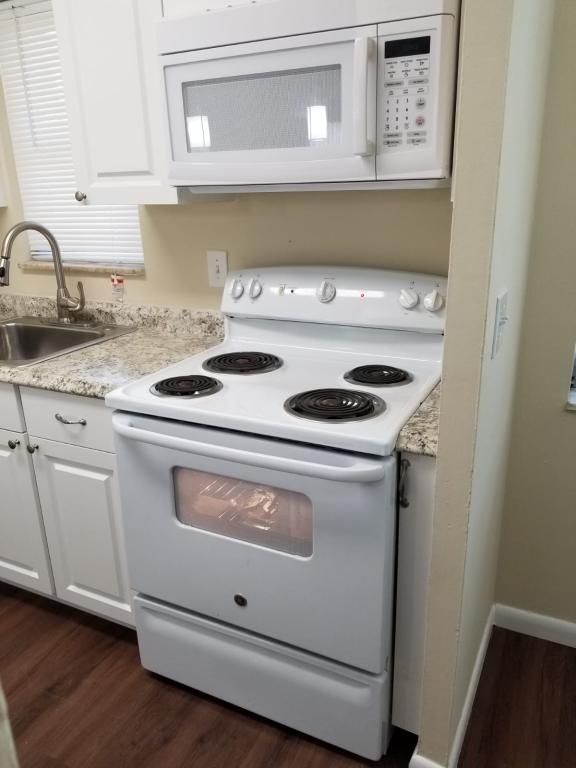 Building Photo - 5198 Eadie Pl