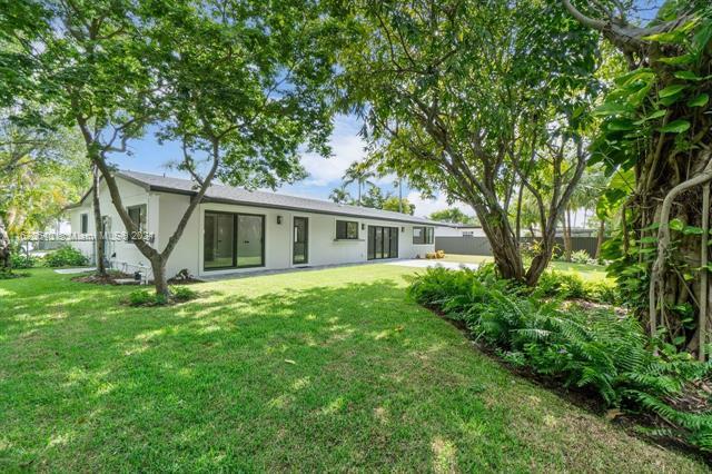 Building Photo - 10460 SW 93rd St