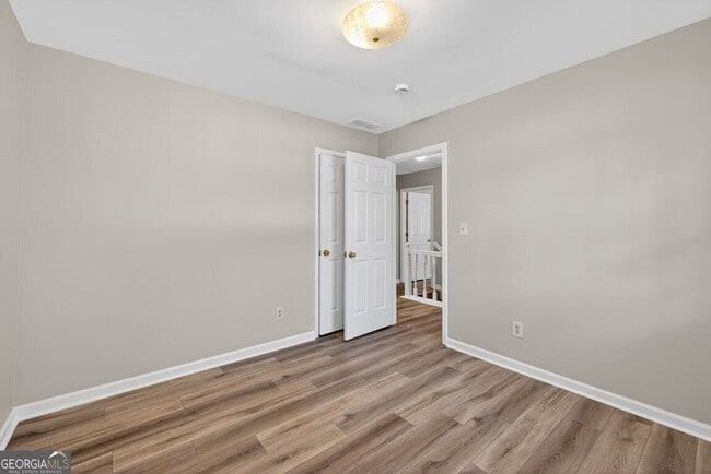 Building Photo - 5917 S Deshon Ct