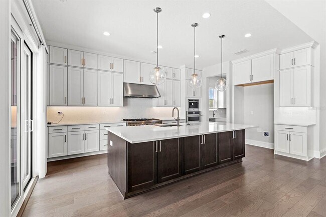 Building Photo - 17418 Pesce Loop
