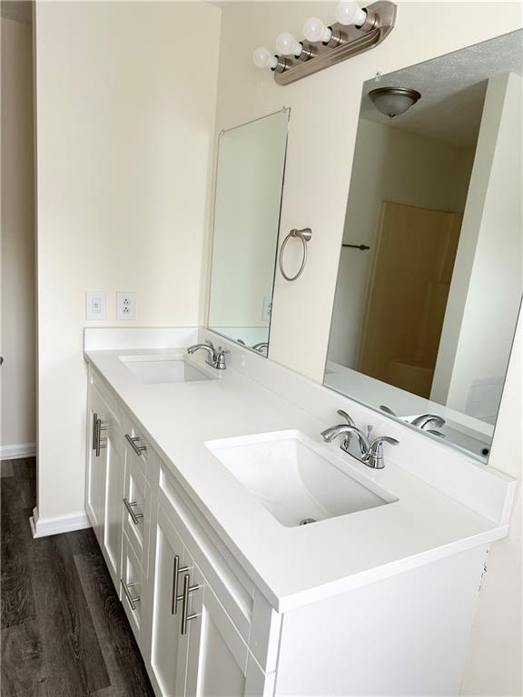 Building Photo - 60 Bacchus Dr