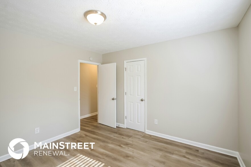 Building Photo - 4602 High Gate Ln